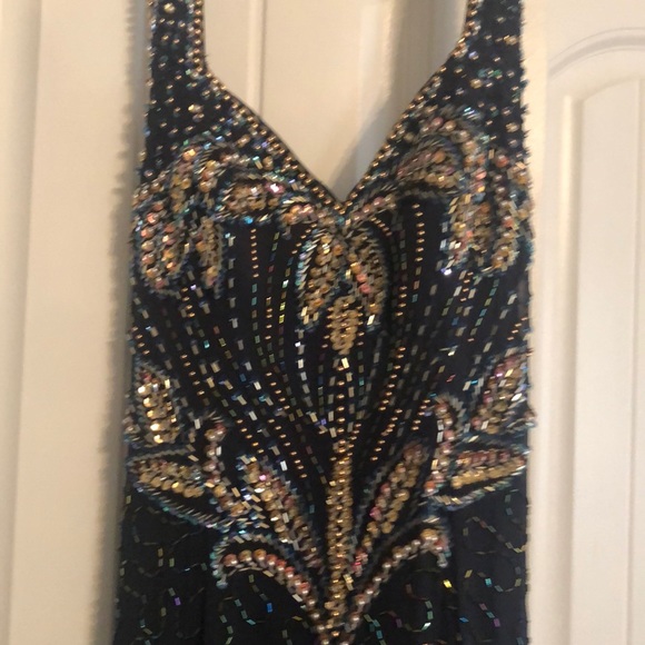 Formal worn 1 time - Picture 2 of 3